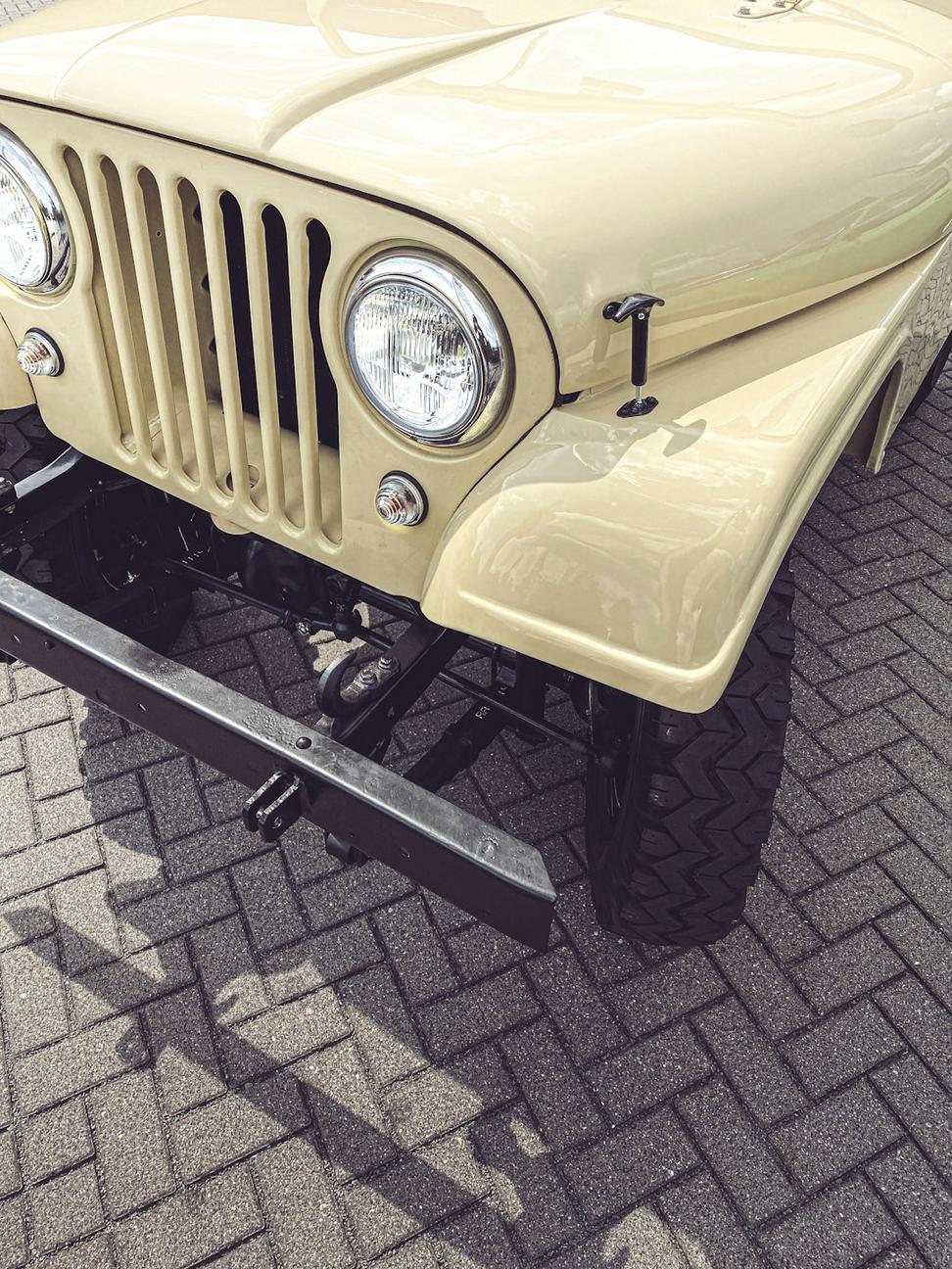 Suspension lowering modification